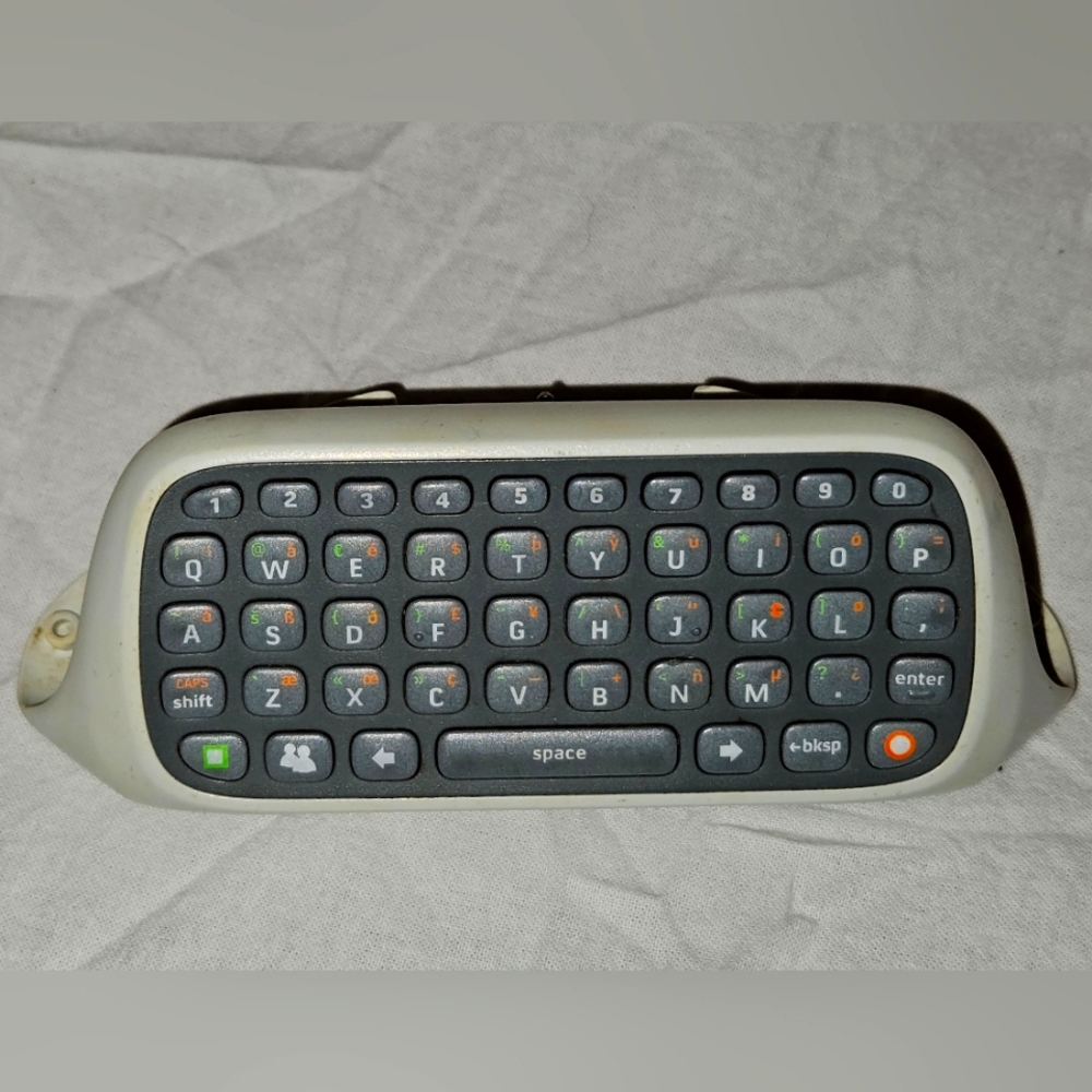Controller chatpad